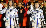 Çinli astronotlar uzay laboratuvarında